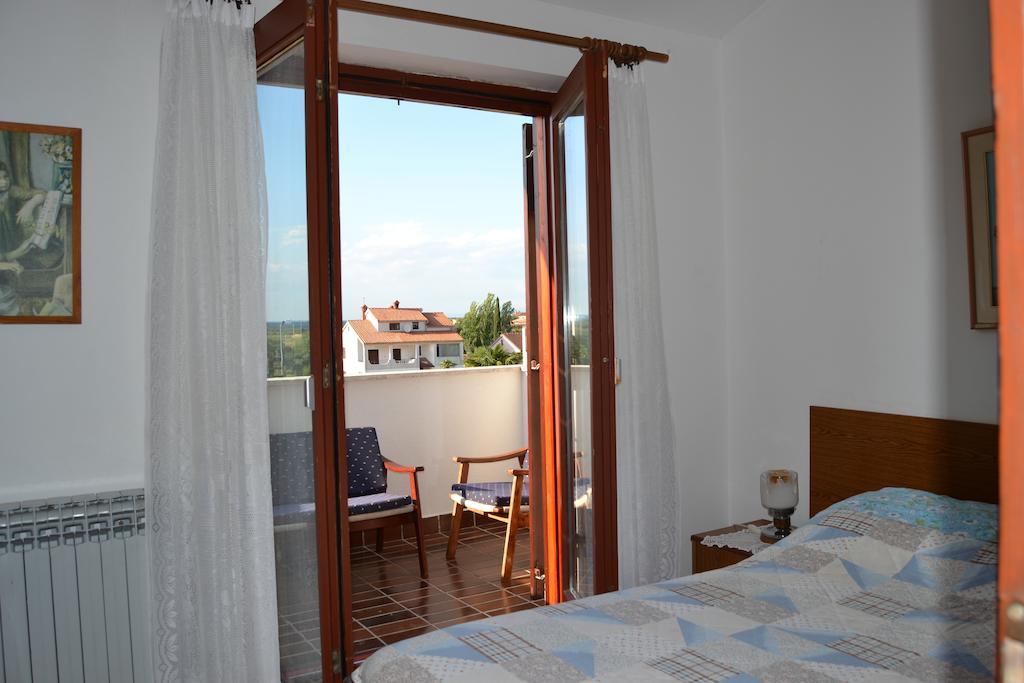 Apartments Cavae Romanae Μεντουλίν Δωμάτιο φωτογραφία