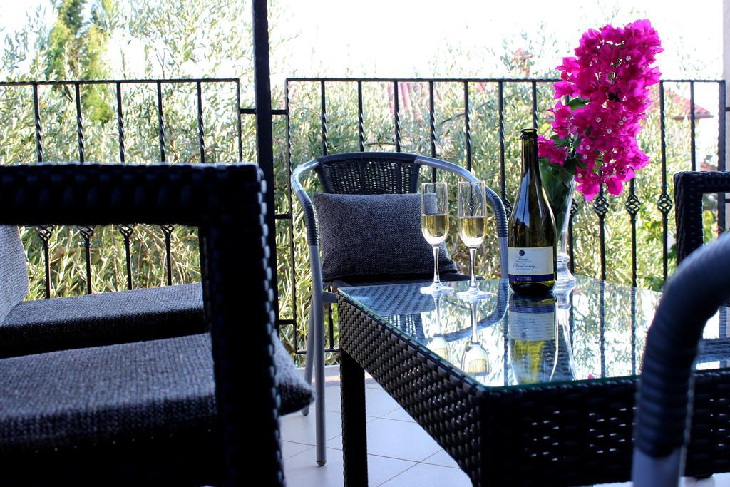 Apartments Cavae Romanae Μεντουλίν Εξωτερικό φωτογραφία