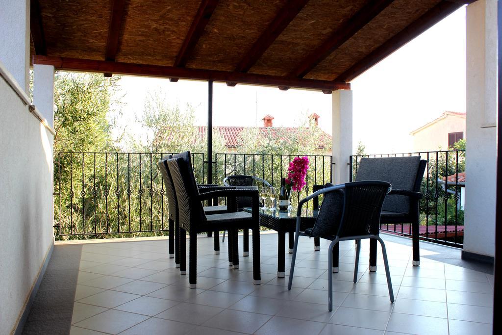Apartments Cavae Romanae Μεντουλίν Εξωτερικό φωτογραφία