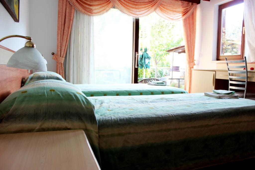 Apartments Cavae Romanae Μεντουλίν Εξωτερικό φωτογραφία